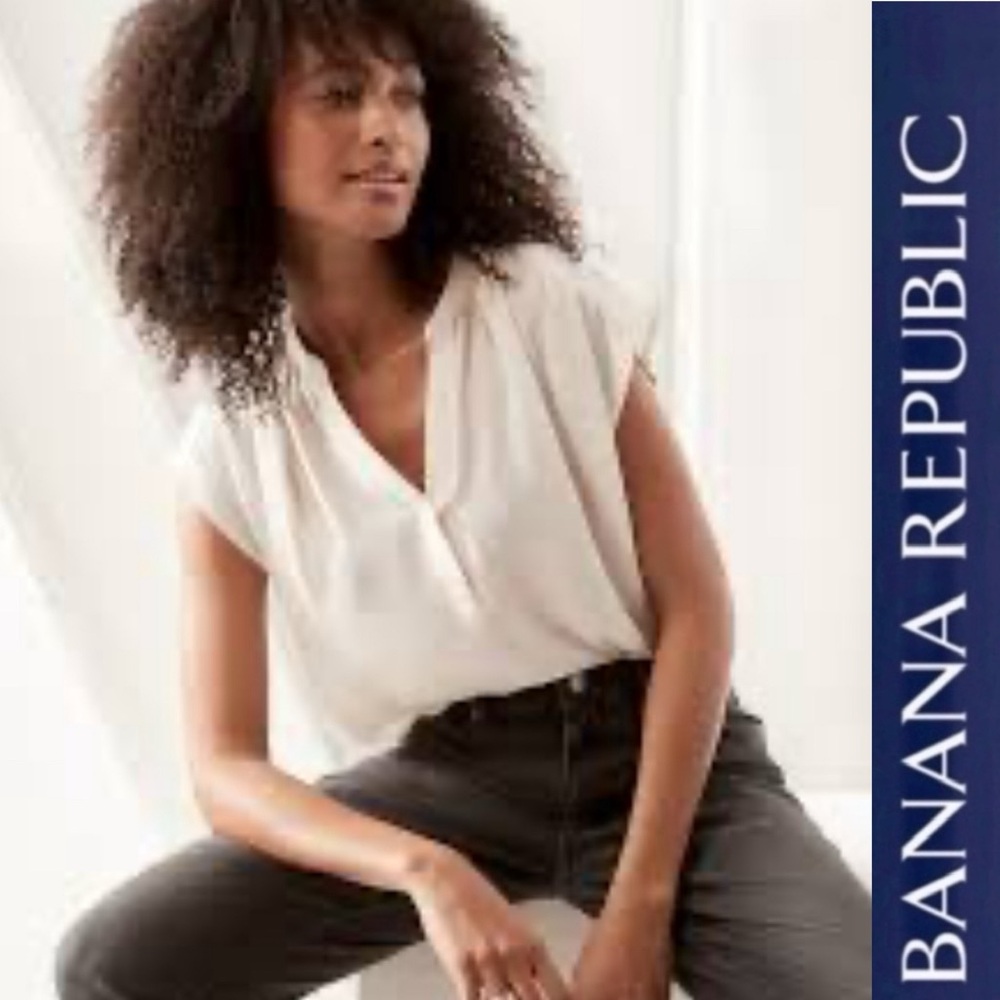 Banana Republic Button Down Dolman, Size M, MSRP‎ $50